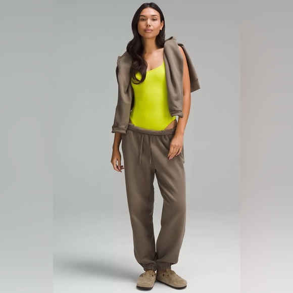 Host Pick 🎉 NWT Lululemon Wundermost Ultra Soft Nulu Square Neck Bodysuit XL - Picture 1 of 10